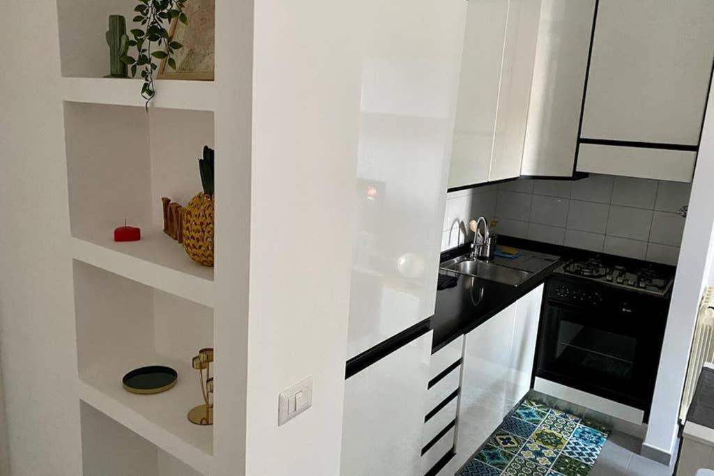 Central Modern Apartment Rome -Locazione Turistica- Екстер'єр фото